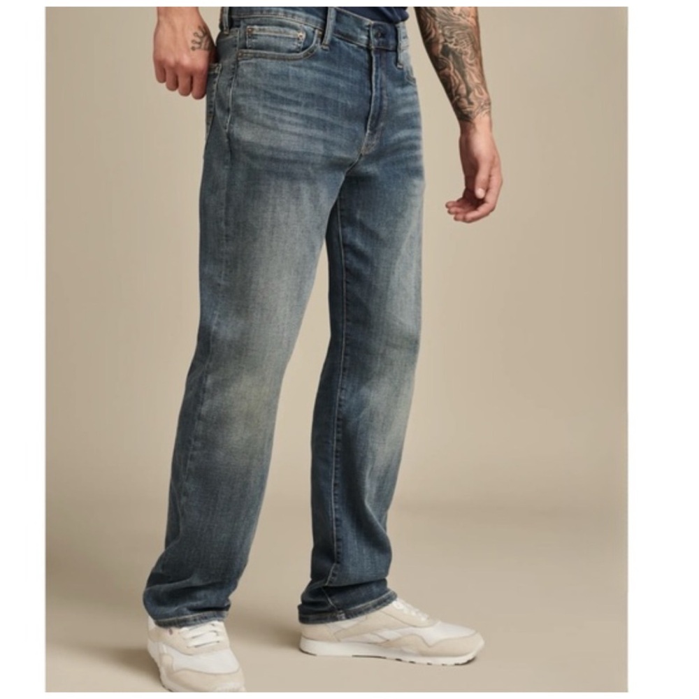 LUCKY BRAND • 363 Vintage Harrison Straight Coolmax Stretch Jeans - Picture 5 of 9